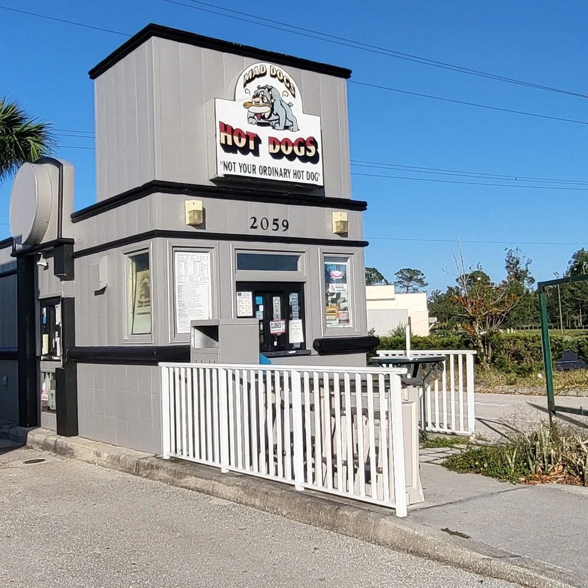 Welcome to Mad Dogs Hot Dogs